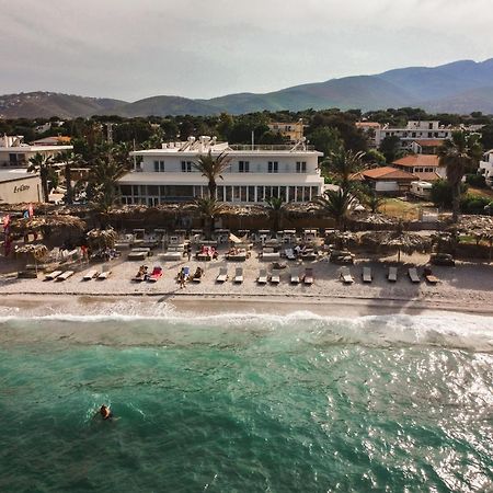 Tiki Beach Studios Néa Mákri Buitenkant foto